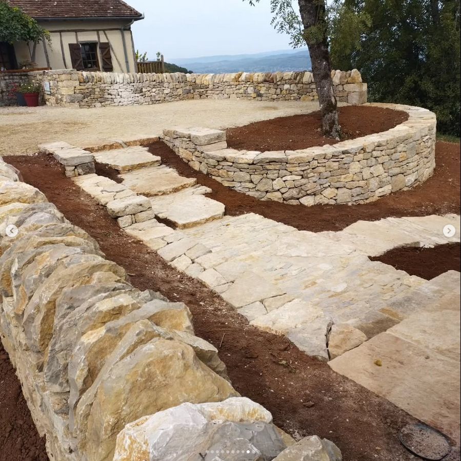 Aménagement de jardin mur terrasse & gradines en calades - CRESSENSAC