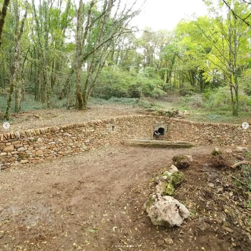 Restauration de la fontaine de Branty - SARRAZAC